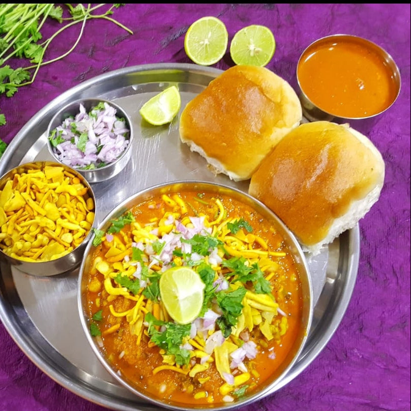 Veg - Kolhapuri Misal Pav 🌶️🍽️