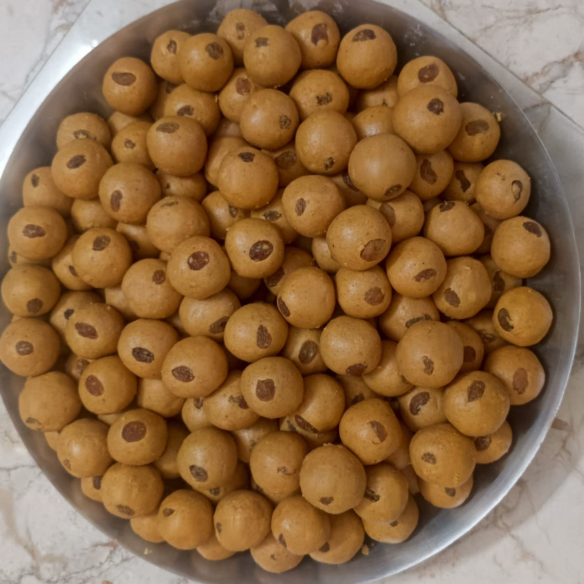 Besan Ladu