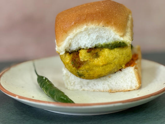 Vada Pav [2 pcs]