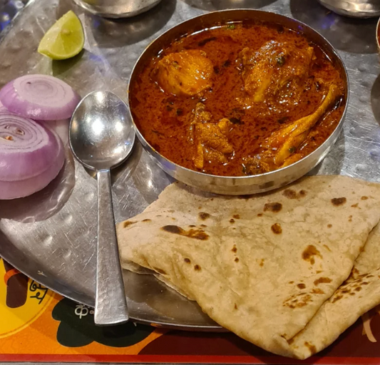Kolhapuri chicken masala with chapati