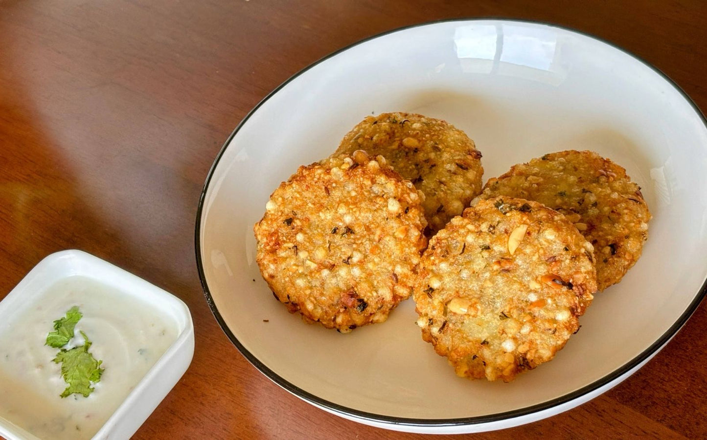 Sabudana Vada & Curd and chutney Dip [ Pack of 4]